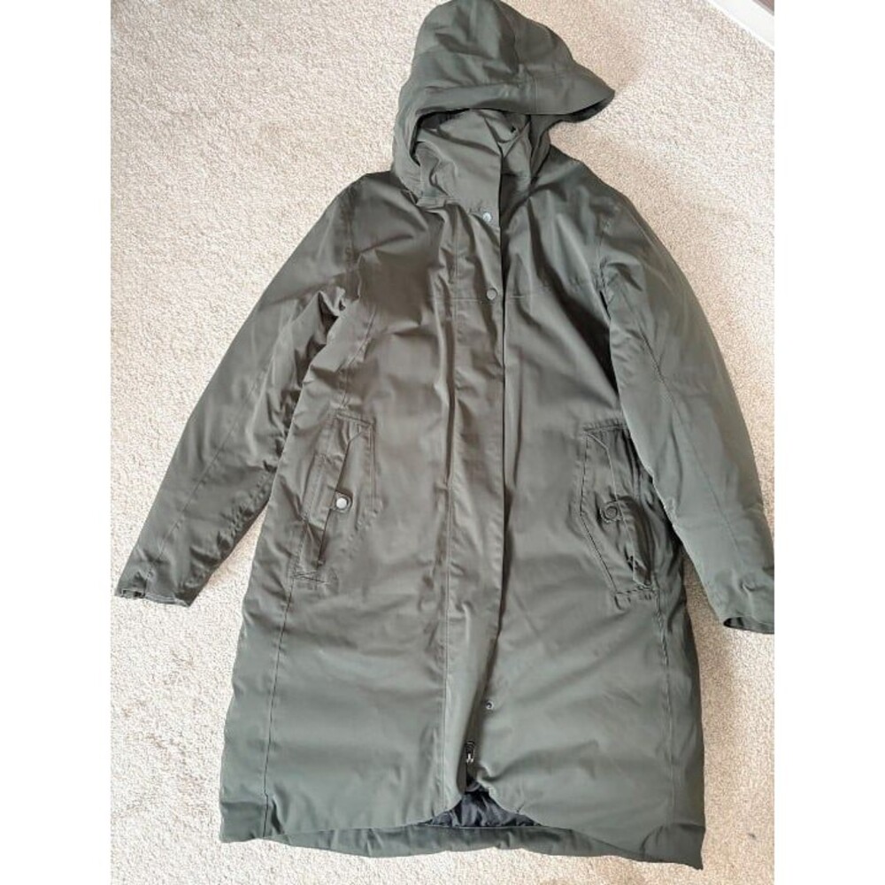Nau Women's Parka Jacket with detachable hood.